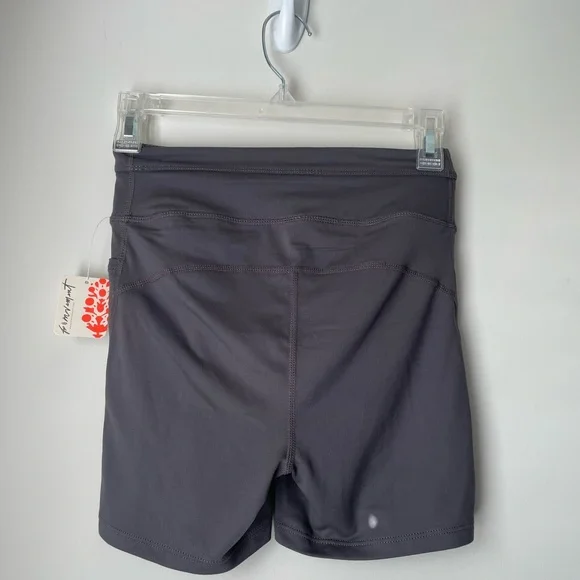 Free People Movement Women’s Charcoal Shorts Size Extra Small - Picture 2 of 7